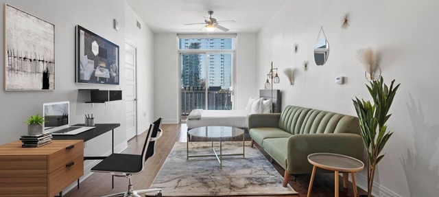 Downtown | Luxury Studio Apt. | Pool | Gym | Great Views