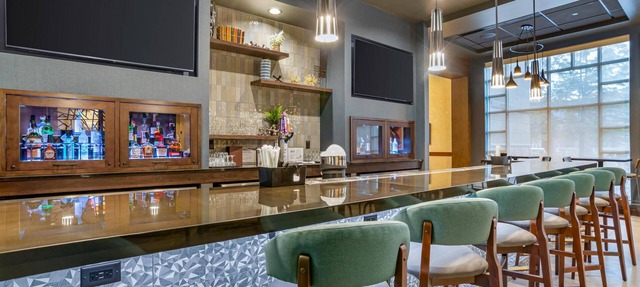 Drury Inn & Suites Baton Rouge