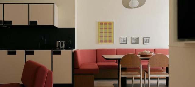 Edgar Suites - Église
