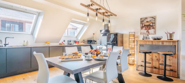 Elegant 120m2-Face cathedrale-6 pers-free Parking