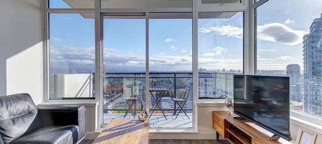 Elegant 1BR Apt with GYM near Crystal Mall
