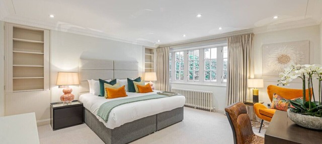 Elegant 4-Bedroom London Residence in Prestigious Belgravia