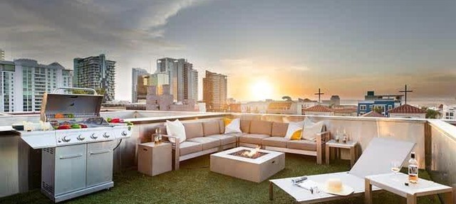 Elegant 5BR with BBQ Balcony & City Views