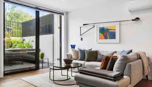 Elegant Remuera 2BDR Retreat Prime Location