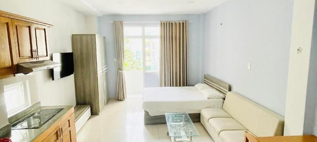 EMERALD APARTMENTS