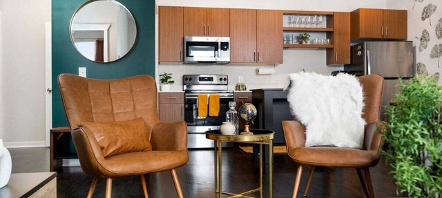 Emerald Oasis: Centrally Located