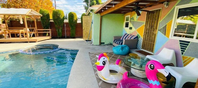 Endless summer in LA *HEATED POOL/HOT TUB/CABANA*