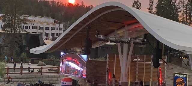 Enjoy a front row seat to all Winter Park downtown activities!