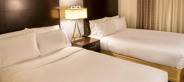 Enjoy a Hassle-Free Stay, Parking, Kitchen, Pet-Friendly Property