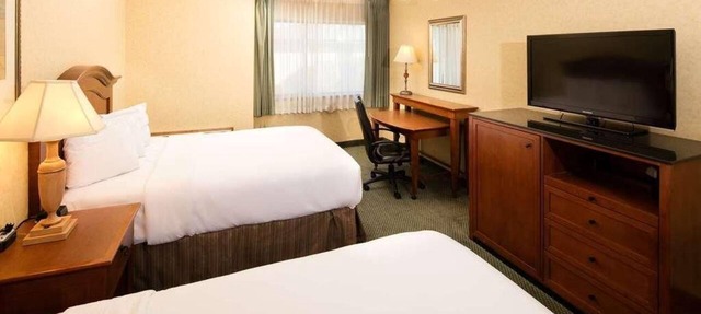 Enjoyable Stay! 4 Pet-friendly Units with Free Parking, Outdoor Pool!