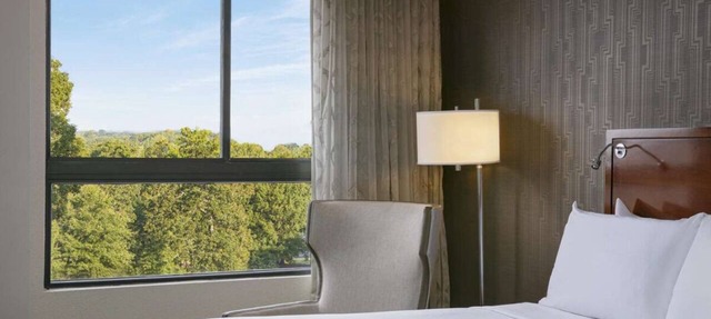 Ensuring a Very Comfortable & Memorable Stay! Pets Are Welcome, Parking, Pools!