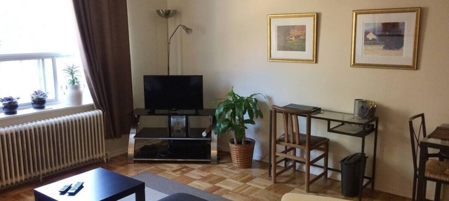 Entire apartment - Lakeshore West