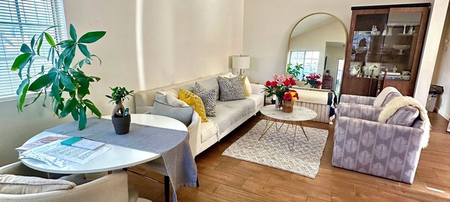Entire home- cozy 2 x 2