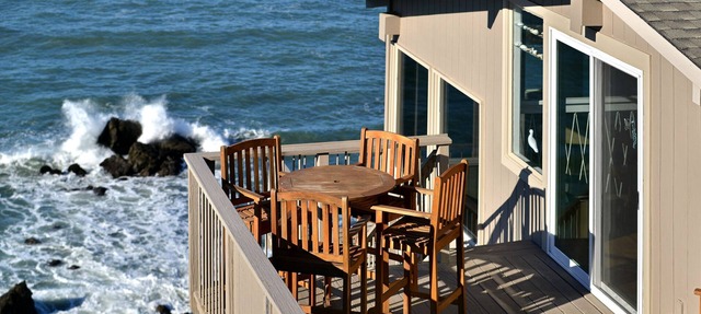 EPIC VIEWS - Absolute Oceanfront on Bluff w/Crashing Surf
