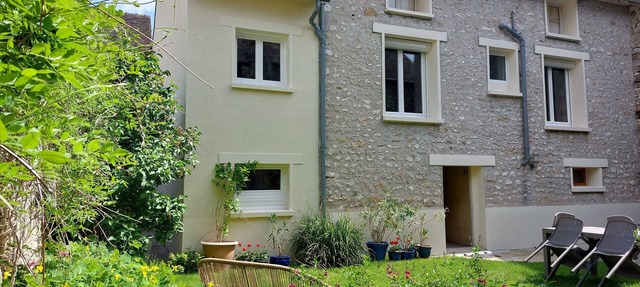 Escalade Attitude, Grimpeurs et Familles. Salles de Jeux, Netflix, Crashpads