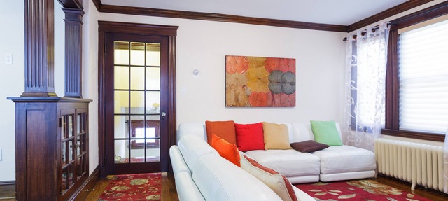 European style 3 Bed/2 Bath close to all (20 min to Back Bay/Copley Sq.)