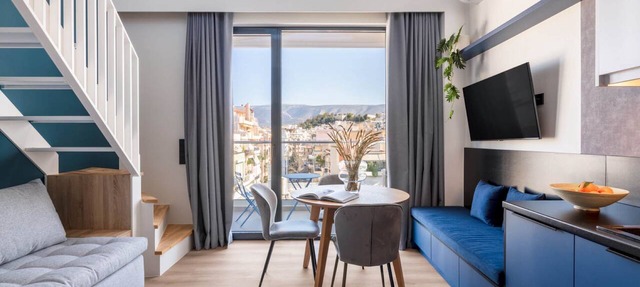 Exceptional Living Loft 701