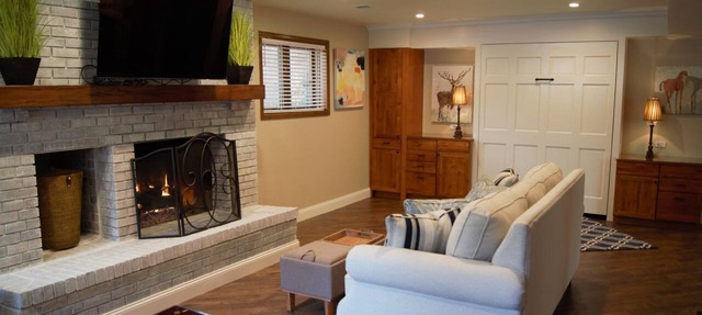 Executive Fully Furnished 1000+ sf 1 Bedroom Garden Level Guest Unit