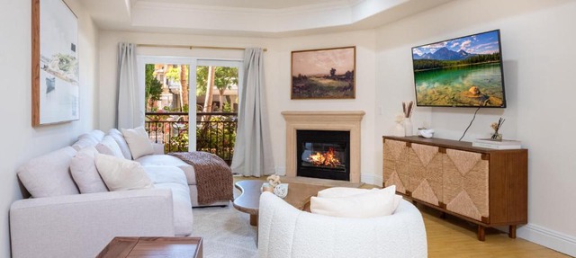 Exquisite Modern 2BR Apt in Prime Location!