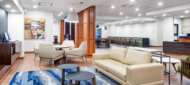 Fairfield Inn & Suites by Marriott Toronto Mississauga