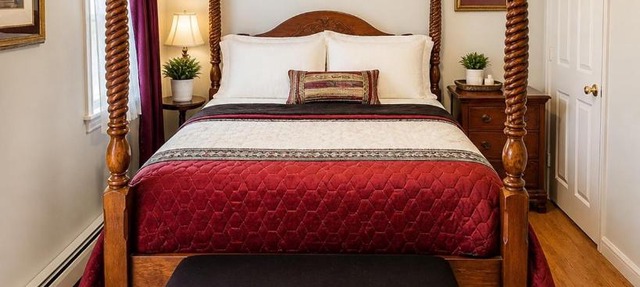 Fall River Stay Stylish 2BR Urban Haven Suite