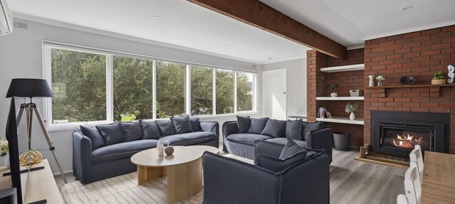 Family Retreat with Fireplace and Garden Views