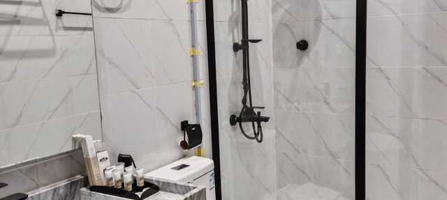 Fantastic 1-bedroom apartment with AC in vibrant Jeddah