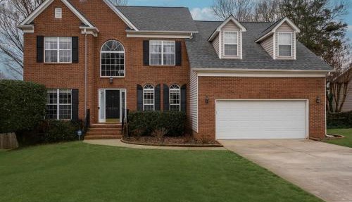 Fantastic Cottage with Fire Pit and Barbecue in Charlotte, North Carolina