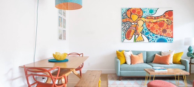 Fresh & Walkable Bright Beach Bungalow