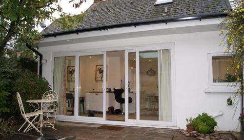Frog Palace - Secure Parking-Outside Area-Topsham-Exeter-Beach-Chiefs-WiFi