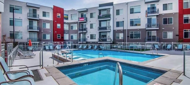 Fullcondo-nearSkiResorts-Sleep3-Hotub-fastWiFi-Gym 15mintSLCairport -free Garage