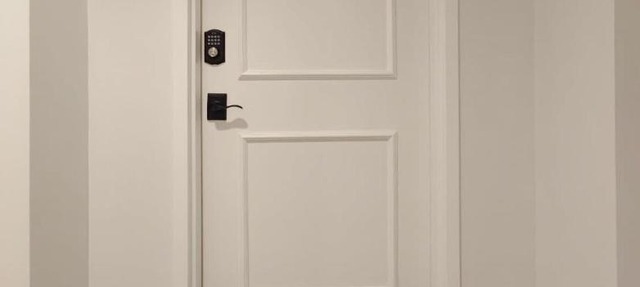 Fun Cozy Apts - 1 25 Mile Walk to TIAA Bnk Fld