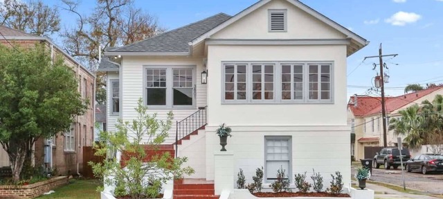 Furnished Studio on adorable st, W Parking!