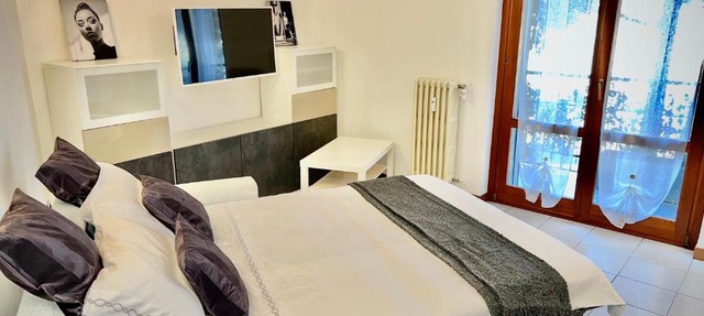 Gallery Rho Fiera Milano self-check-in