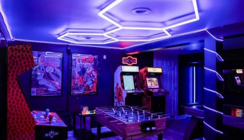 Game Room Fire-pit Playground Gym Billiard