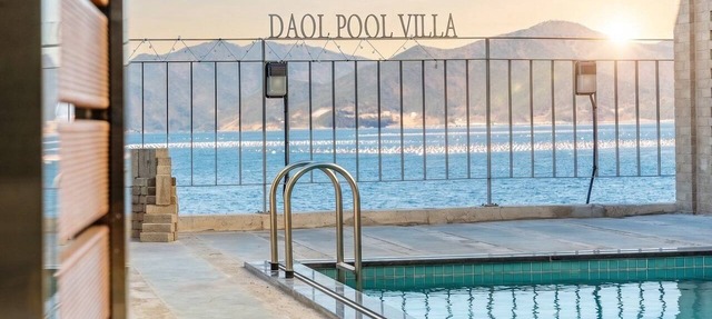 Geoje Daol Pool Villa Pension