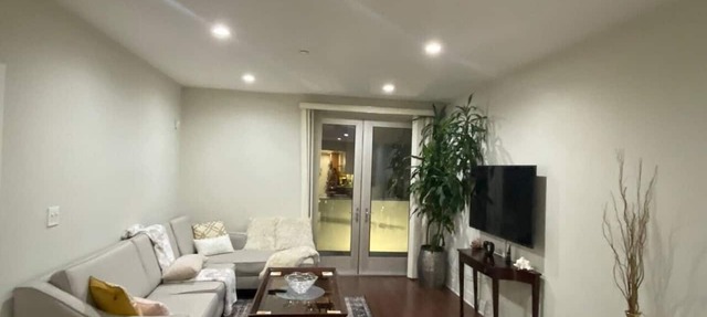 Glendale Americana 2 Bedroom 2 Bathroom Condo
