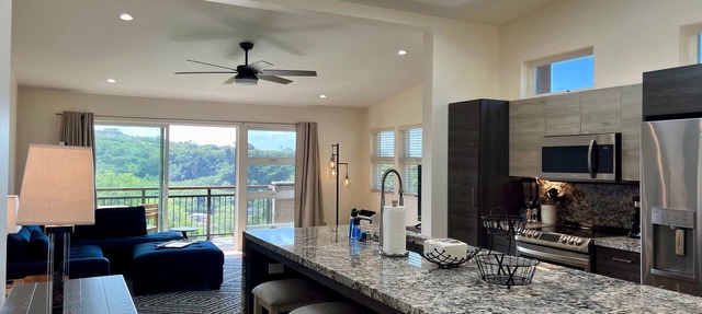 GOLF COURSE FRONT, HOME "D", MODERN, CLEAN, GATED, Nr. JBPHH/CAMP SMITH, PARKING