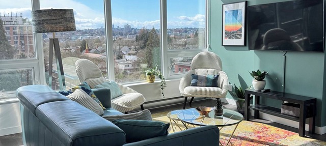 Gorgeous 2 Bdrm Condo with Huge Private Mountain & City View Terrace