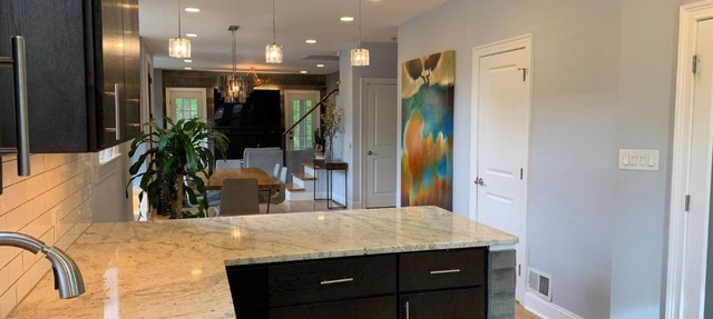 Gorgeous 3BR Colonial House with a Backyard Oasis