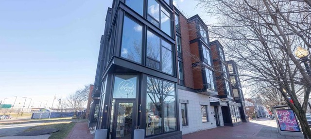 Gorgeous Upscale Condo w/ Direct Views of Capitol Building and Nat’l Monument!