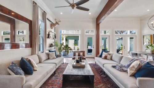 Gorgeous Upscale Home with Pool Garden District