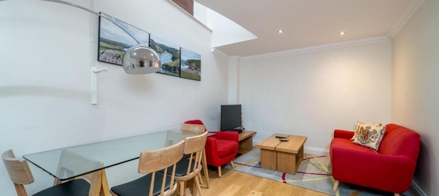 Great apartment near St Pauls Cathedral