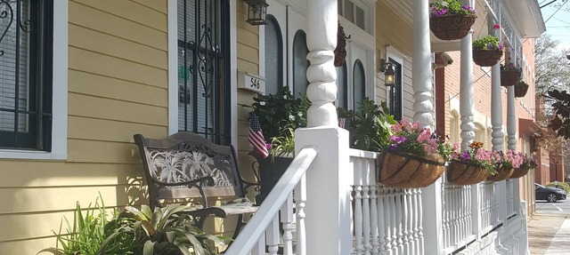 Green Palm Inn