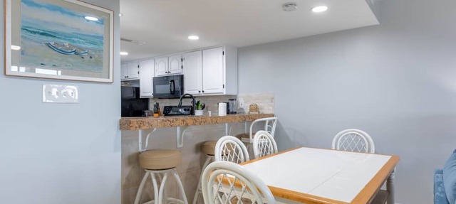 Ground Floor 3BR 3BA Walk directly out to the pool and Beach* No Elevator