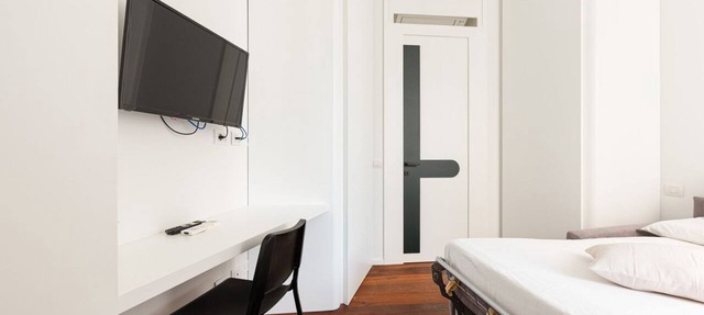 GuestHost - Nice and small Studio-Milan Central Station