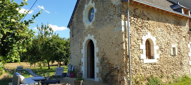Guesthouse near La Flèche, PMR adapted, pets allowed, breakfast included