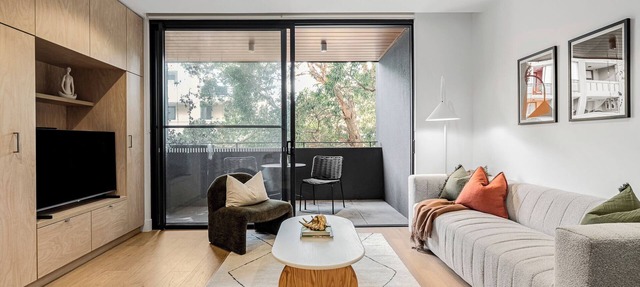 Hall St Apartments by Urban Rest