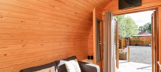 Halmore Pod
