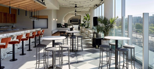 Hampton Inn by Hilton Montreal Downtown
